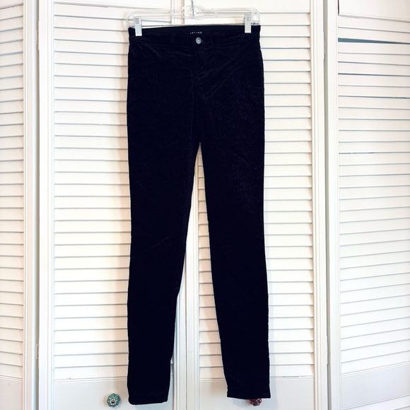 J Brand Black Velvet Textured Skinny Jeans Pants Stretchy Size 26 - Picture 1 of 8